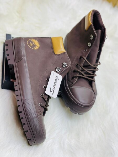 Shoe