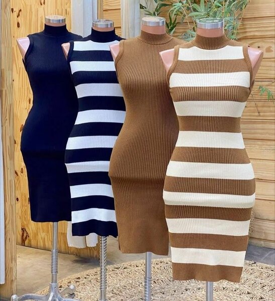 Robe Pull Rayée Sans Manches