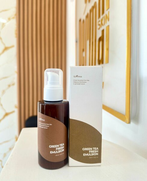 ISNTREE GREEN TEA FRESH EMULSION