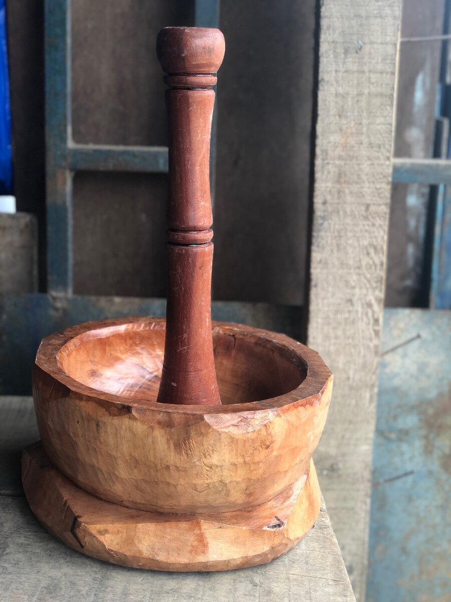 Mortier et Pilon en Bois