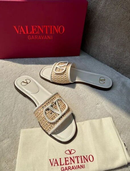 VALENTINO LADIES SANDALS/SLIPPERS