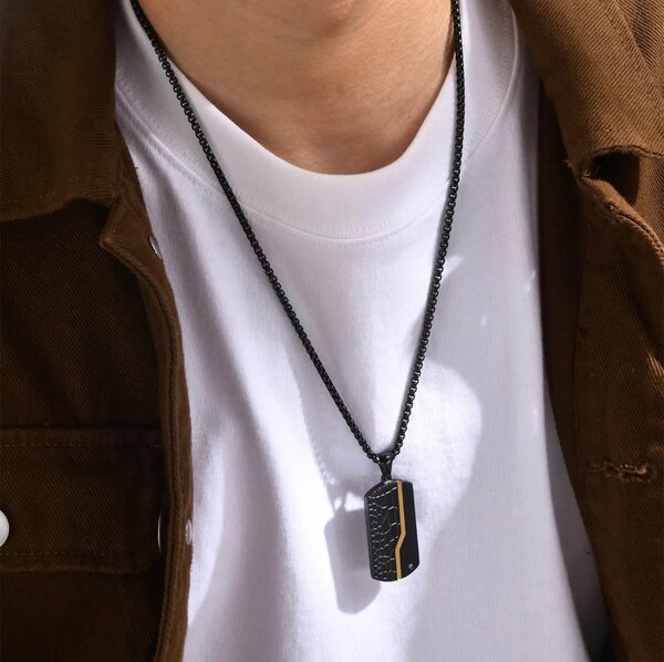 Collier pendentif de haute qualité
