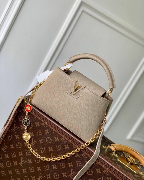 Hand bag