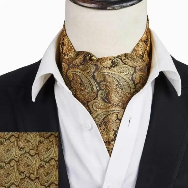 Men's tie with a beautiful print