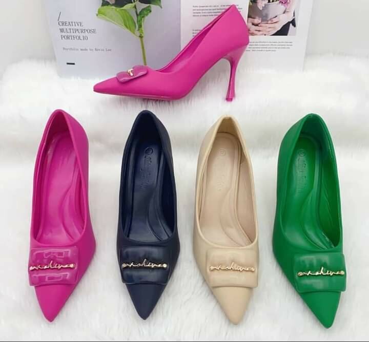 Closed heels