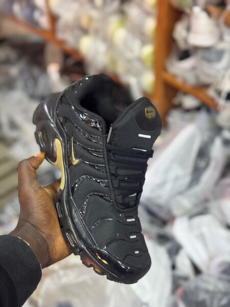 Nike TN