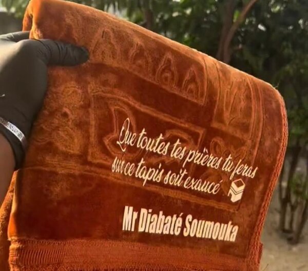 Tapis de prière personnalisé
