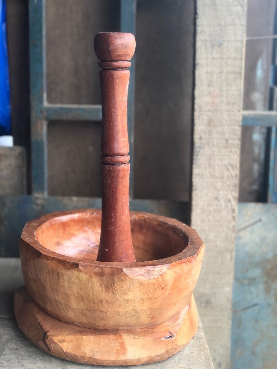 Mortier et Pilon en Bois