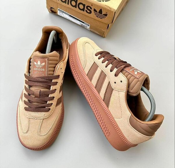 Adidas campus