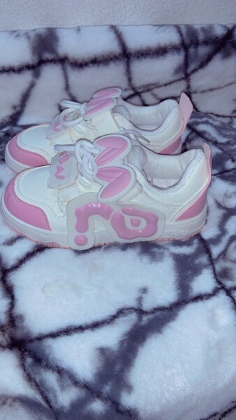 Baskets enfants roses et blanches