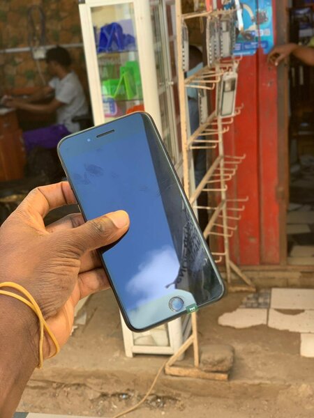iPhone 7+ 128 gig