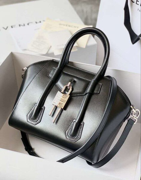 SAC GIVENCHY