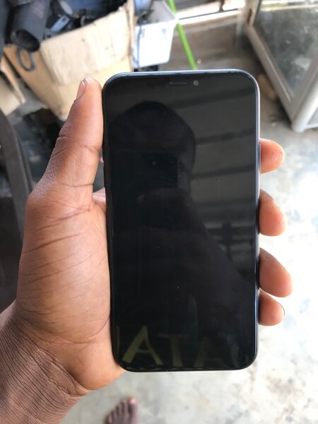 iPhone XR 64G