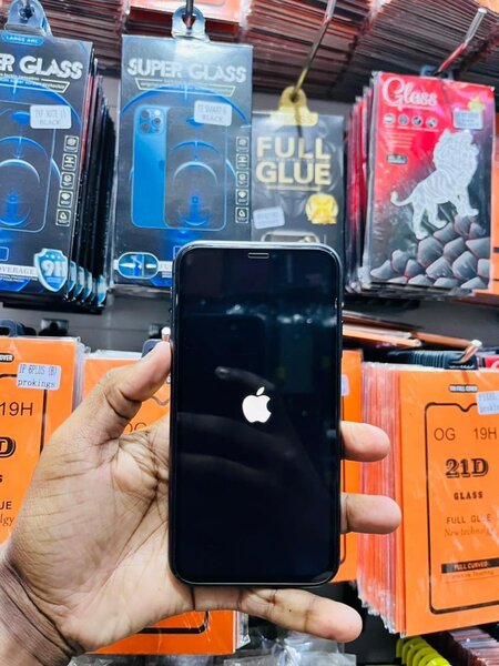 iPhone 11