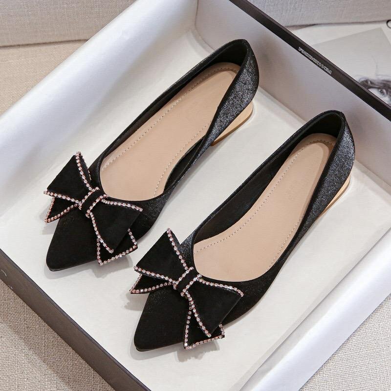 Mimis Down Shoe 1