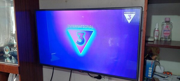LG 42LB552V