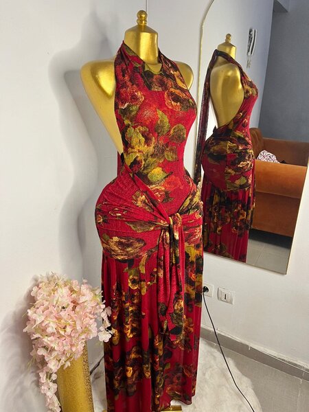 Belle robe dos nu