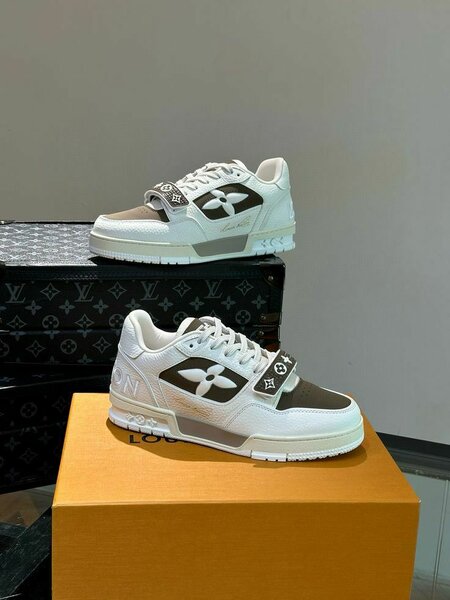 Louis Vuitton LV Trainer Monogram Flower Beige