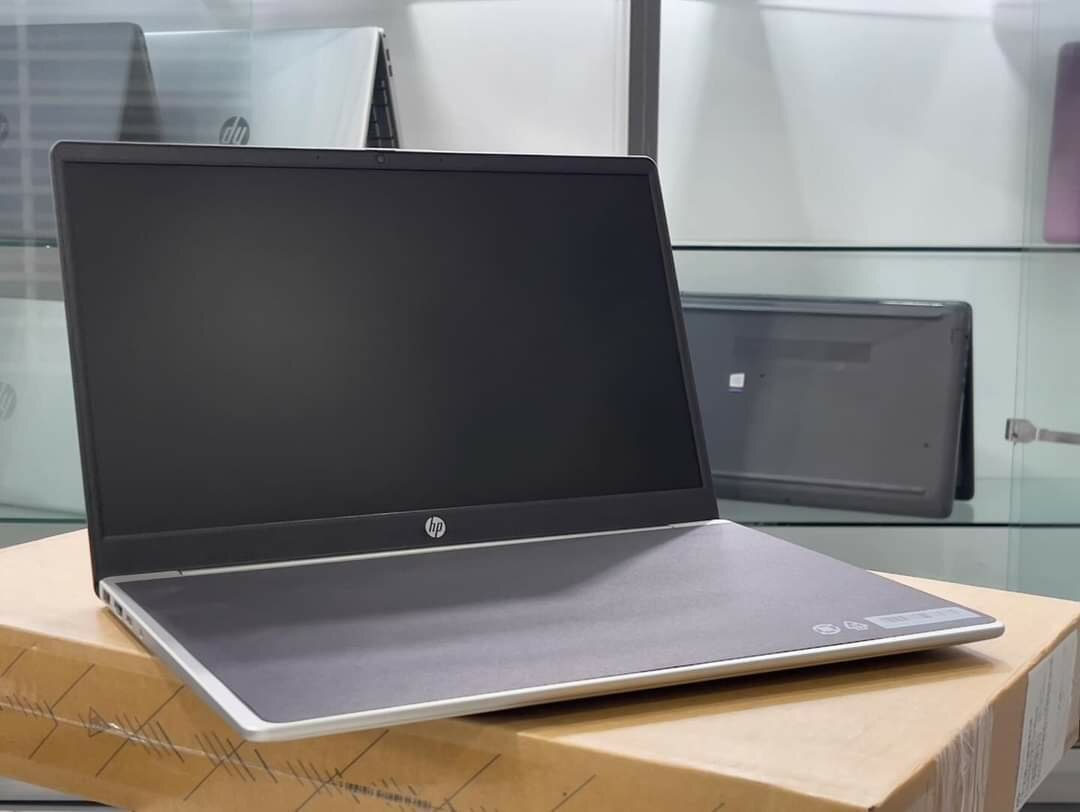 HP 240 G10
