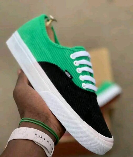 Vans Authentique