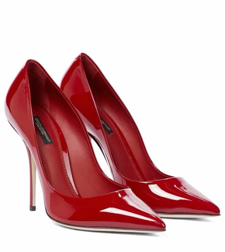Escarpins rouges vernis élégants