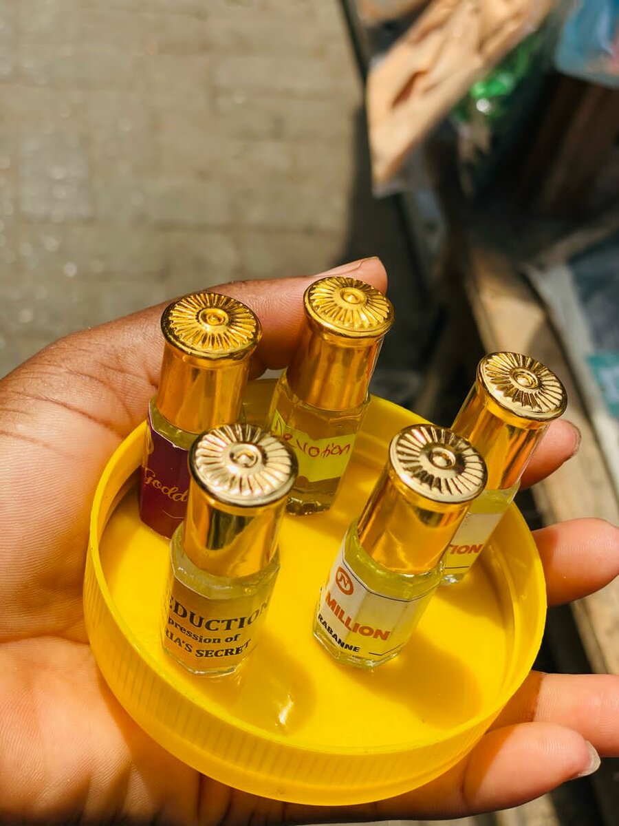 Oil perfumes