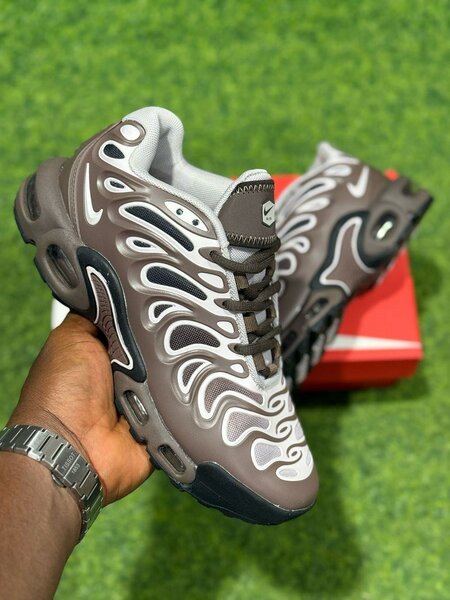 Baskets nike Tn