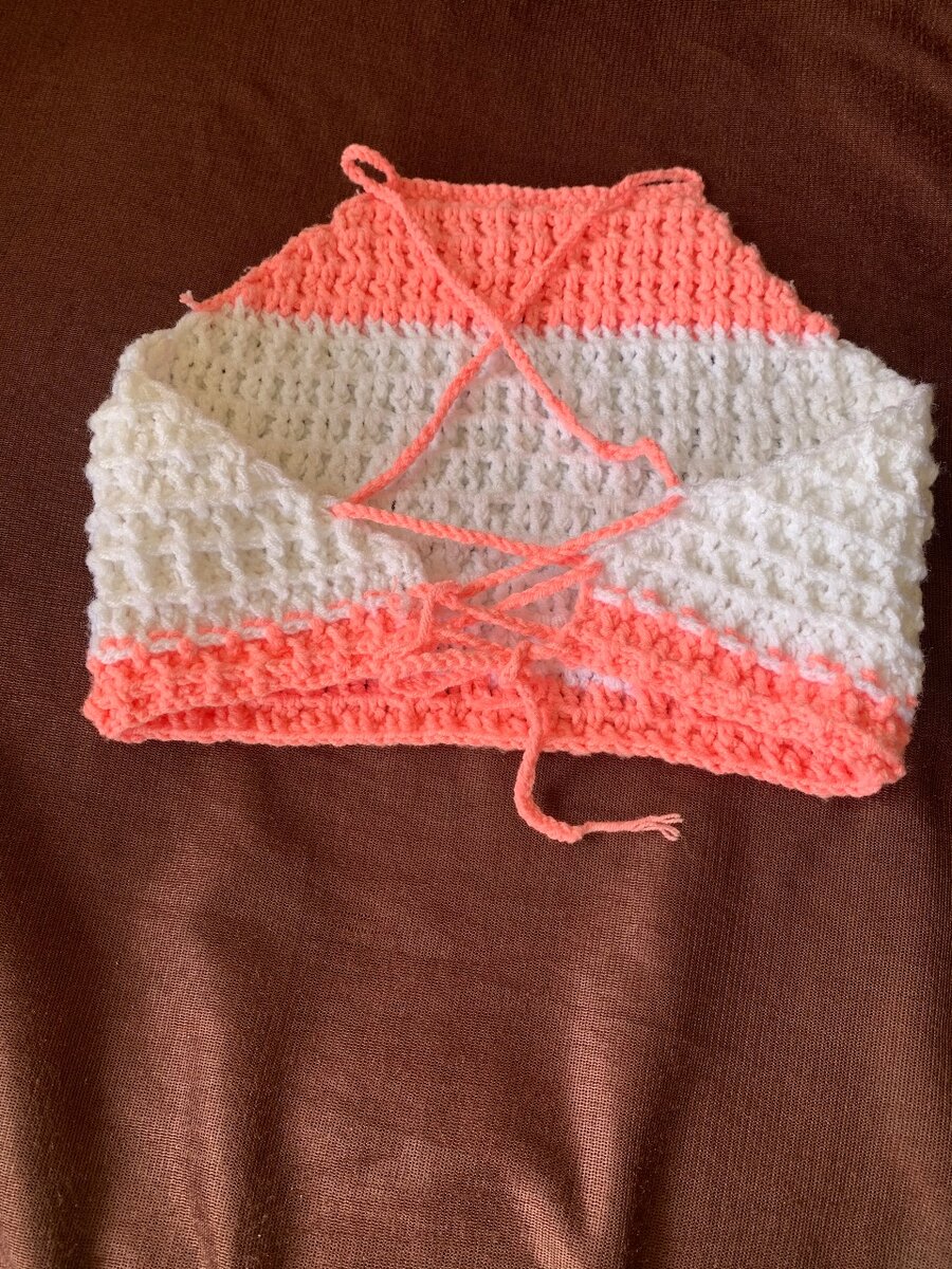 Top crochet bicolore mode