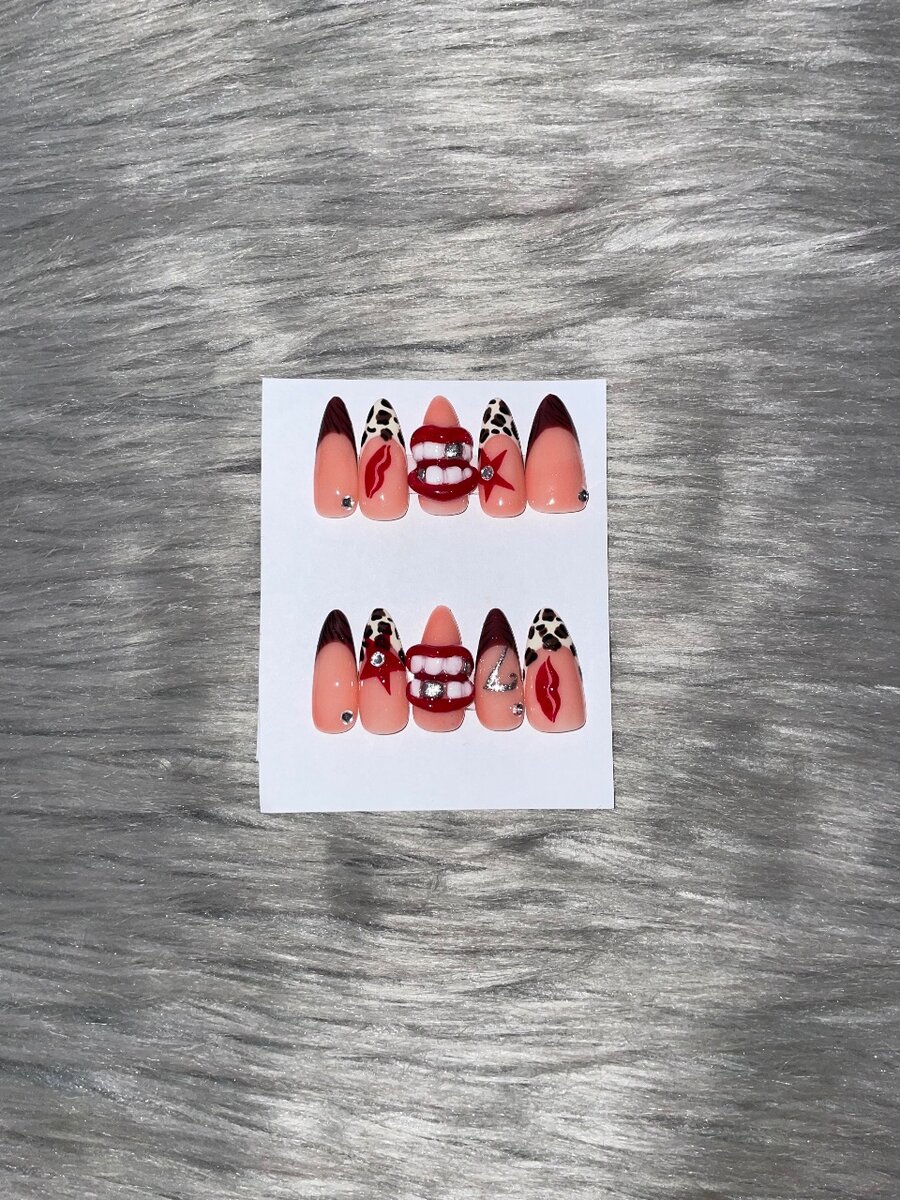 Press on nails