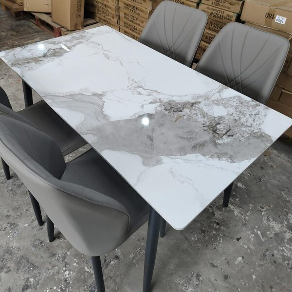 Table à manger moderne marbre