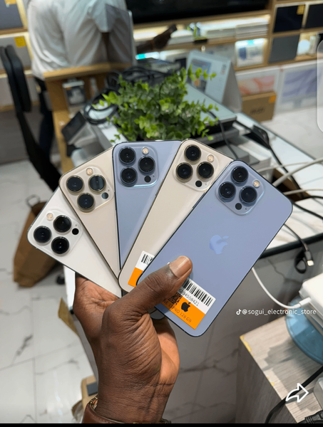 iPhone 12 Pro Max - Smartphone