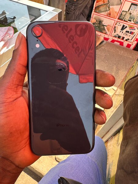 iPhone XR 64gig