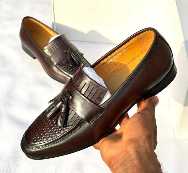 CLASSIC SHOES