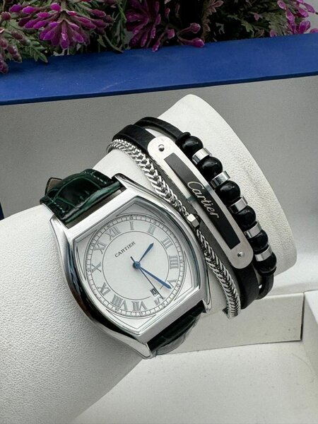 Leather watch with bracelet set