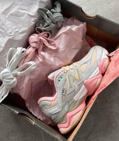 New balance 9060