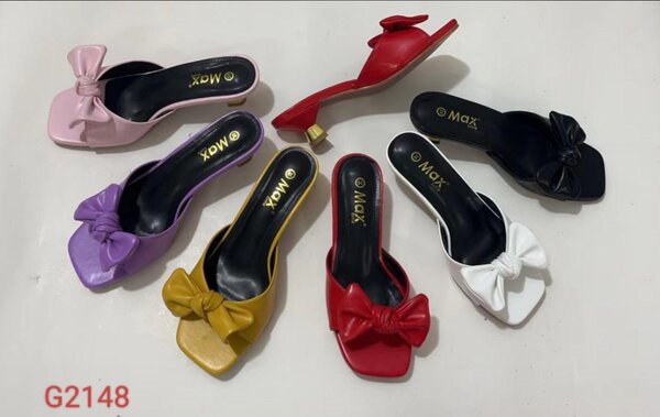 Ladies slippers