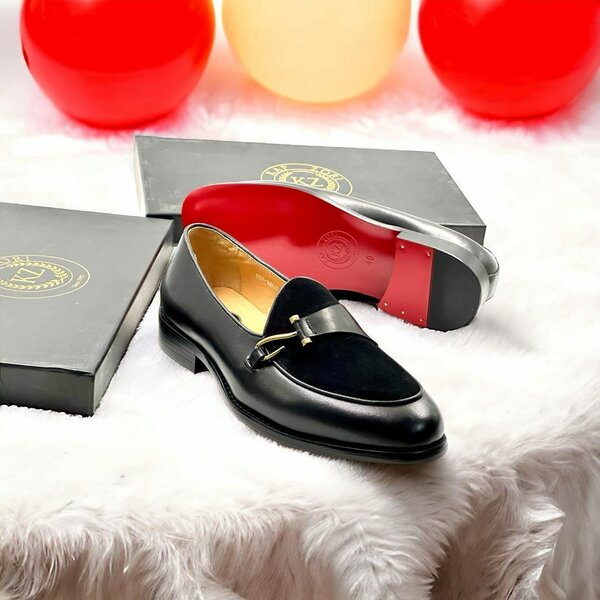 CLASSIC SHOES