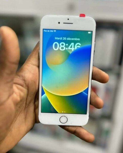 iPhone 8simple blanc 64GB