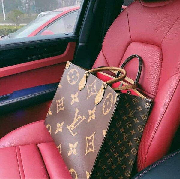 Gros Sacs à main LV
