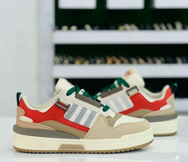 ADIDAS CLASSIC