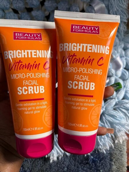 Face scrub