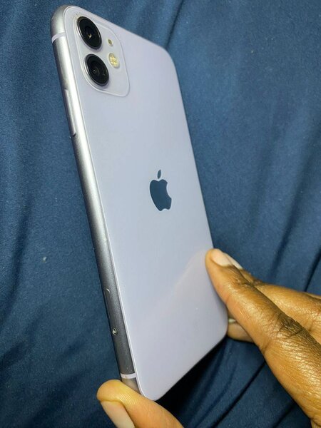 iPhone 11