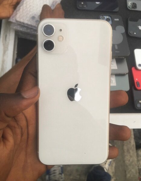 iPhone 11