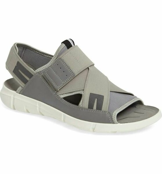 Sandal