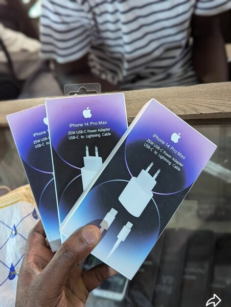 Chargeur USB-C iPhone 14 Pro Max