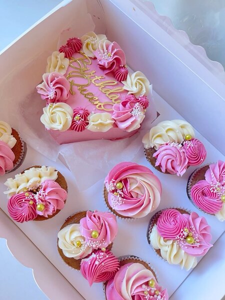 Bento and cupcakes