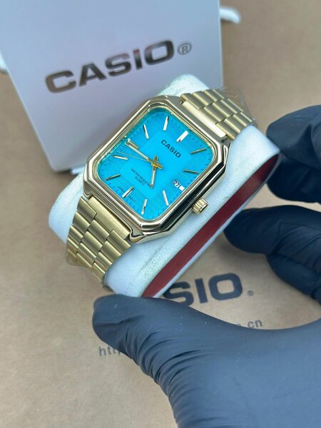 Montre Casio élégante acier inoxydable