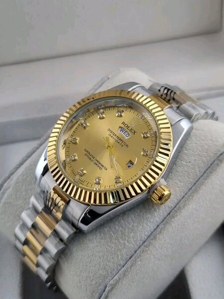 Montre Rolex Dorée