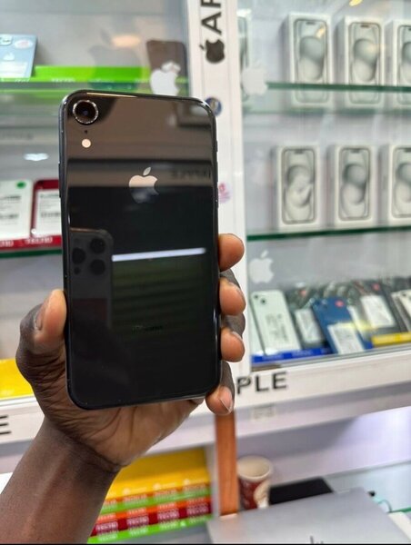 iPhone XR
