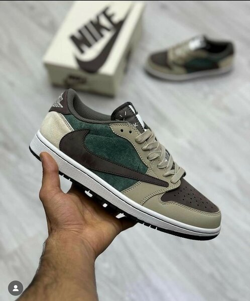 AIR JORDAN 1